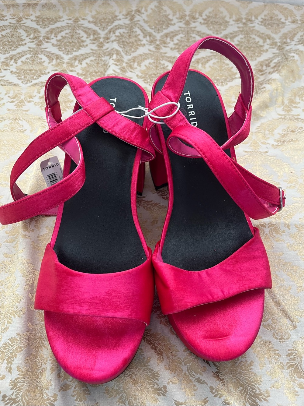 torrid Hit Pink Satin Block Heels SZ 8.5
